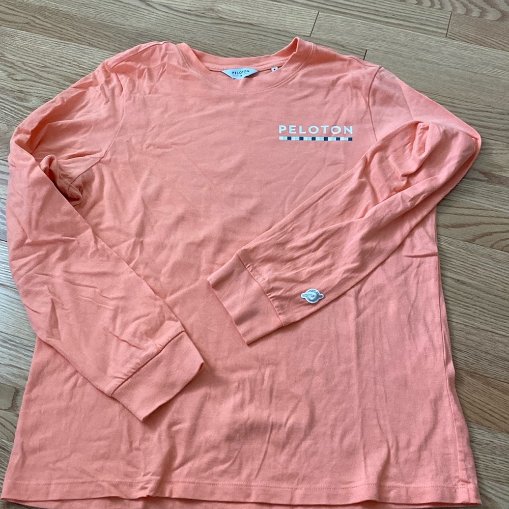 Peloton long sleeve tee - Size Medium